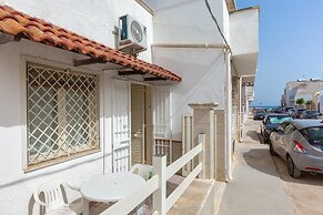 3550 Casa Cleopatra by Barbarhouse