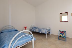 3550 Casa Cleopatra by Barbarhouse