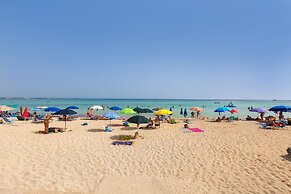 3550 Casa Cleopatra by Barbarhouse