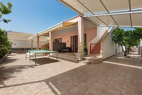 3599 Casa Delma by Barbarhouse