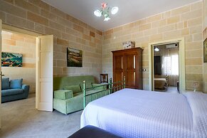 3450 Casa Maredoro by Barbarhouse