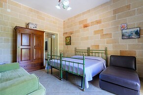 3450 Casa Maredoro by Barbarhouse