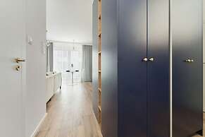 Riverside Studio by Renters