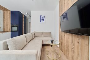 Riverside Studio by Renters