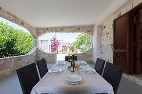 3580 Villa Corti Veteri by Barbarhouse