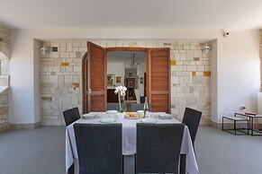 3580 Villa Corti Veteri by Barbarhouse