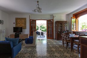 3580 Villa Corti Veteri by Barbarhouse