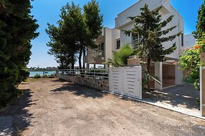 3564 Villa del Bacino - App Blu by Barbarhouse