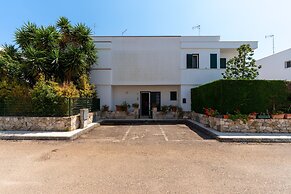 3441 Villa Selvaggia by Barbarhouse