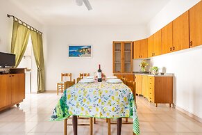 3448 Villetta Stellastrea by Barbarhouse