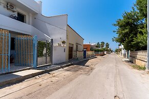 3473 Villino Alba Azzurra by Barbarhouse