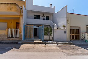 3473 Villino Alba Azzurra by Barbarhouse