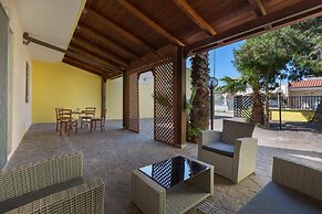 3411 Villino Girasoli by Barbarhouse