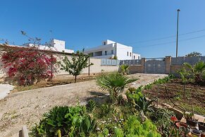 3411 Villino Girasoli by Barbarhouse