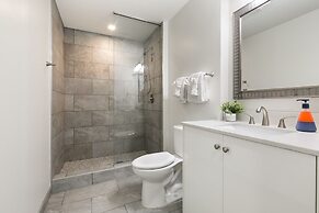 Modern 4BR Condo in the Heart of NOLA