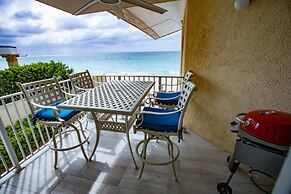 Enjoy Sunsets at Fully Equipped Condo at the Beach