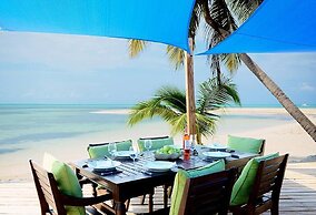 The Cottage at Rum Point - Private Getaway