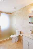 The Cottage at Rum Point - Private Getaway