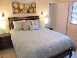 Fabulous one Bedroom in West Bay