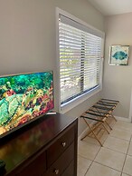 Fabulous one Bedroom in West Bay