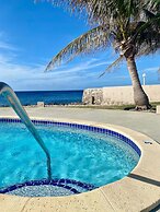 Fabulous one Bedroom in West Bay