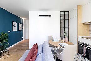 Urban House by LovelyStay