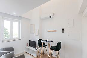 Urban House by LovelyStay