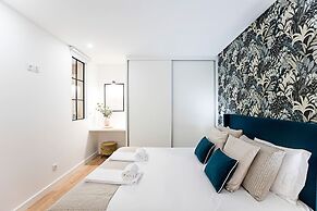 Urban House by LovelyStay