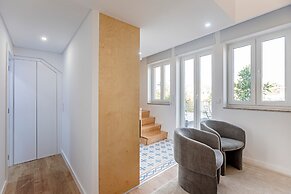 Urban House by LovelyStay