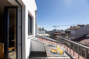 Urban House by LovelyStay