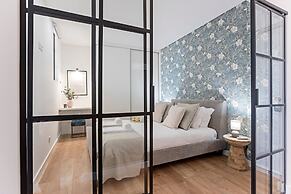 Urban House by LovelyStay