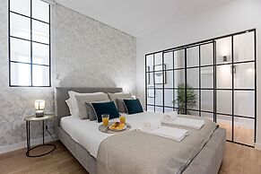 Urban House by LovelyStay