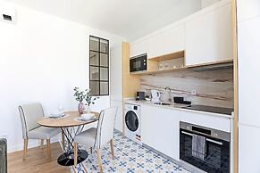Urban House by LovelyStay