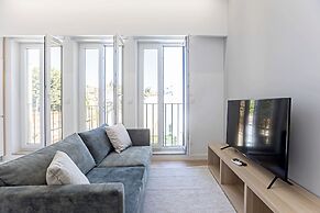 Urban House by LovelyStay