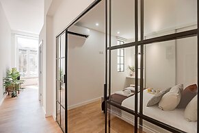 Urban House by LovelyStay