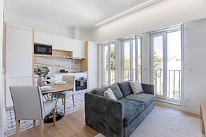 Urban House by LovelyStay