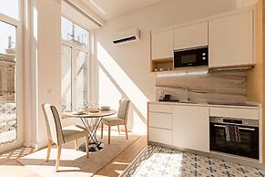 Urban House by LovelyStay