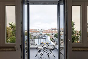 Urban House by LovelyStay