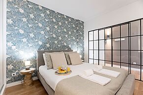 Urban House by LovelyStay