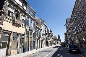 Urban House by LovelyStay
