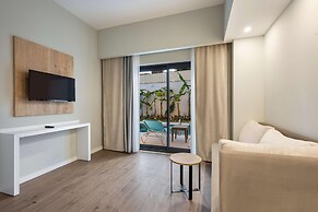 Arcanus Hotels Trendline Side