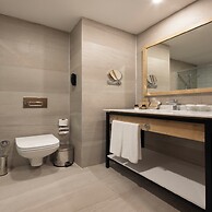 Arcanus Hotels Trendline Side