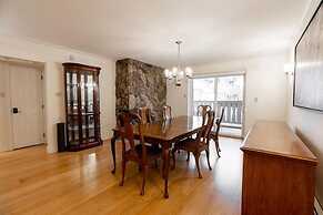 9 Vail #32 4 Bedroom Condo by RedAwning