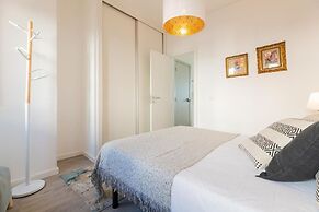Designer Flats in Lapa by LovelyStay