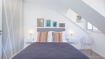 Designer Flats in Lapa by LovelyStay