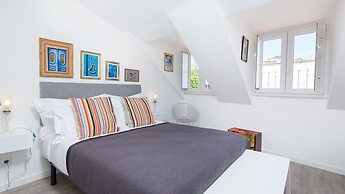 Designer Flats in Lapa by LovelyStay