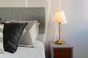 Designer Flats in Lapa by LovelyStay