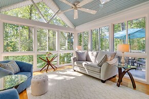 Blue Ridge Mountain Retreat: Deck & Sunroom!