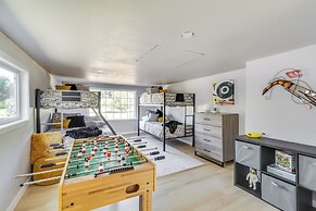 Chehalis Getaway w/ Golf Course View + Fire Pit!