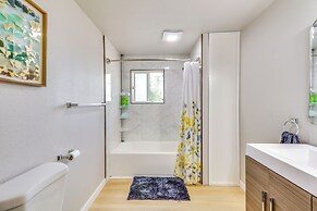 Chehalis Getaway w/ Golf Course View + Fire Pit!